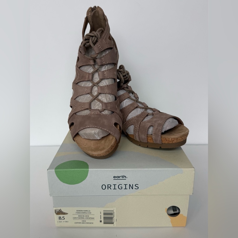 New Earth Origins Women’s 8.5 Kendra Kamilla Sandal Gladiator Strappy Leather